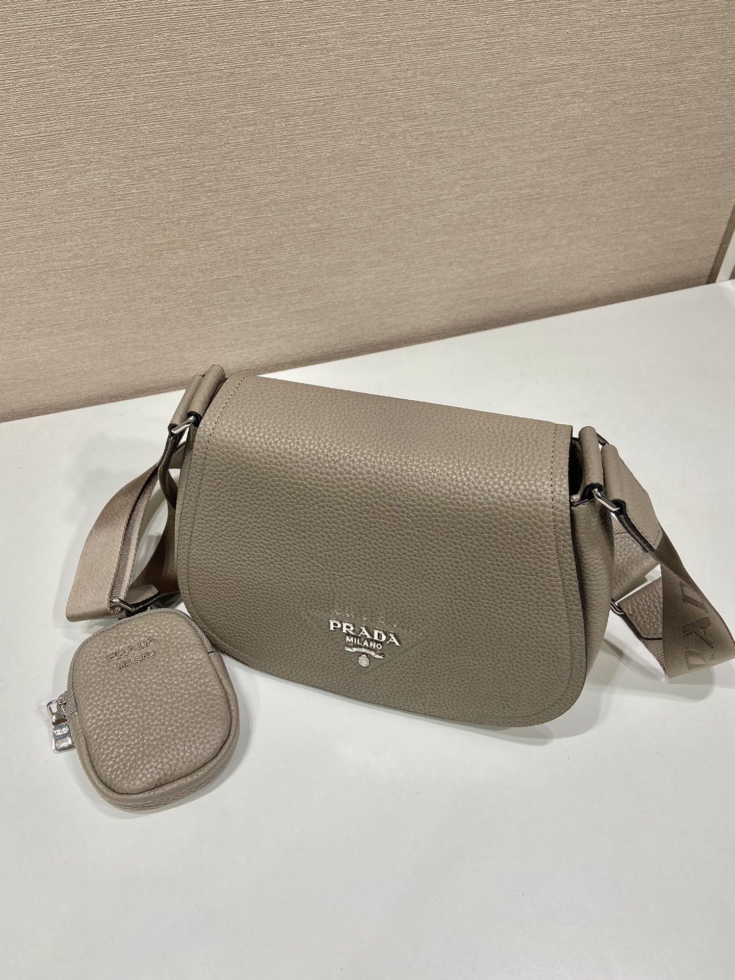Pra*a 1bd293 crossbody bag -24*17*9.5cm