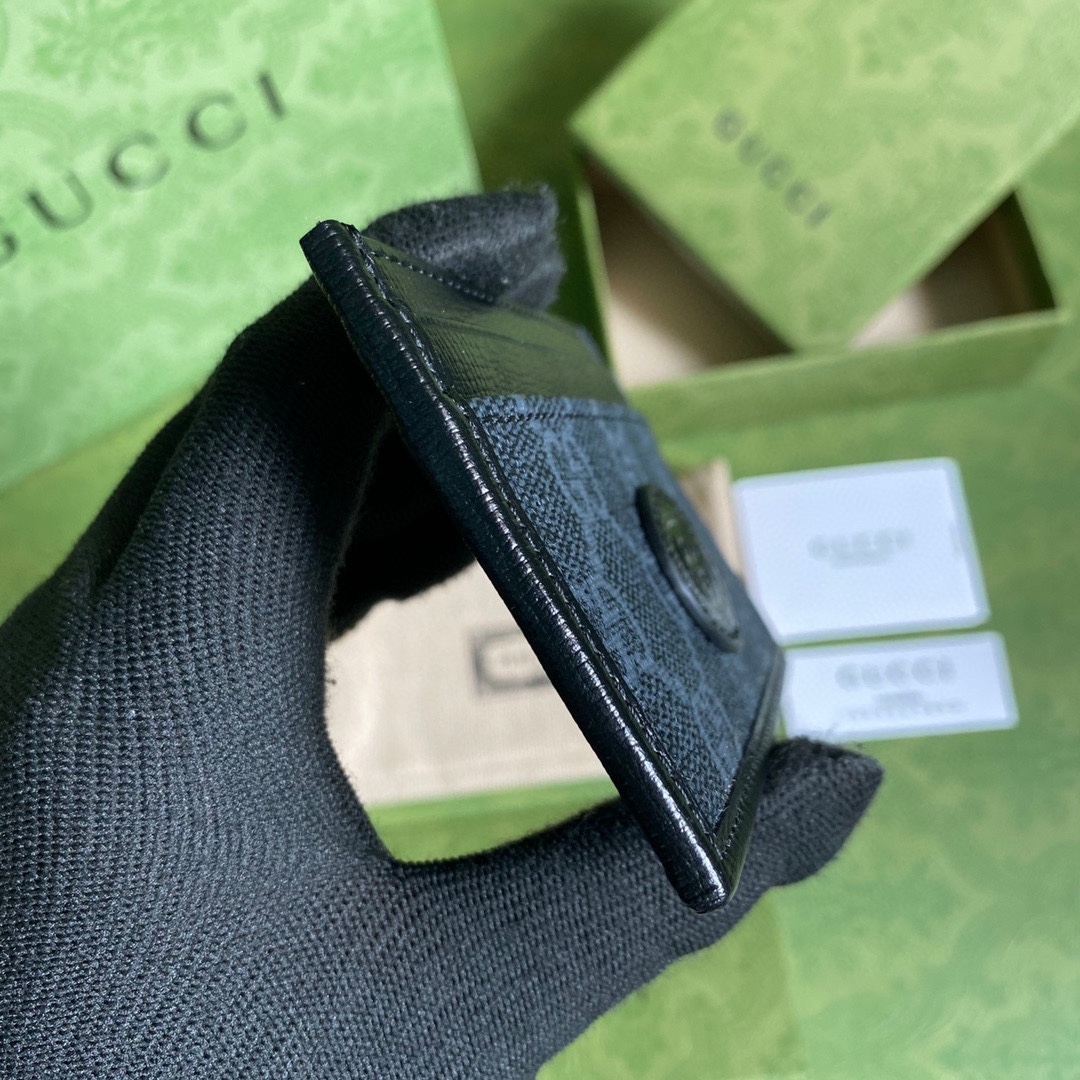 G*u*i wallet-10*7.5cm