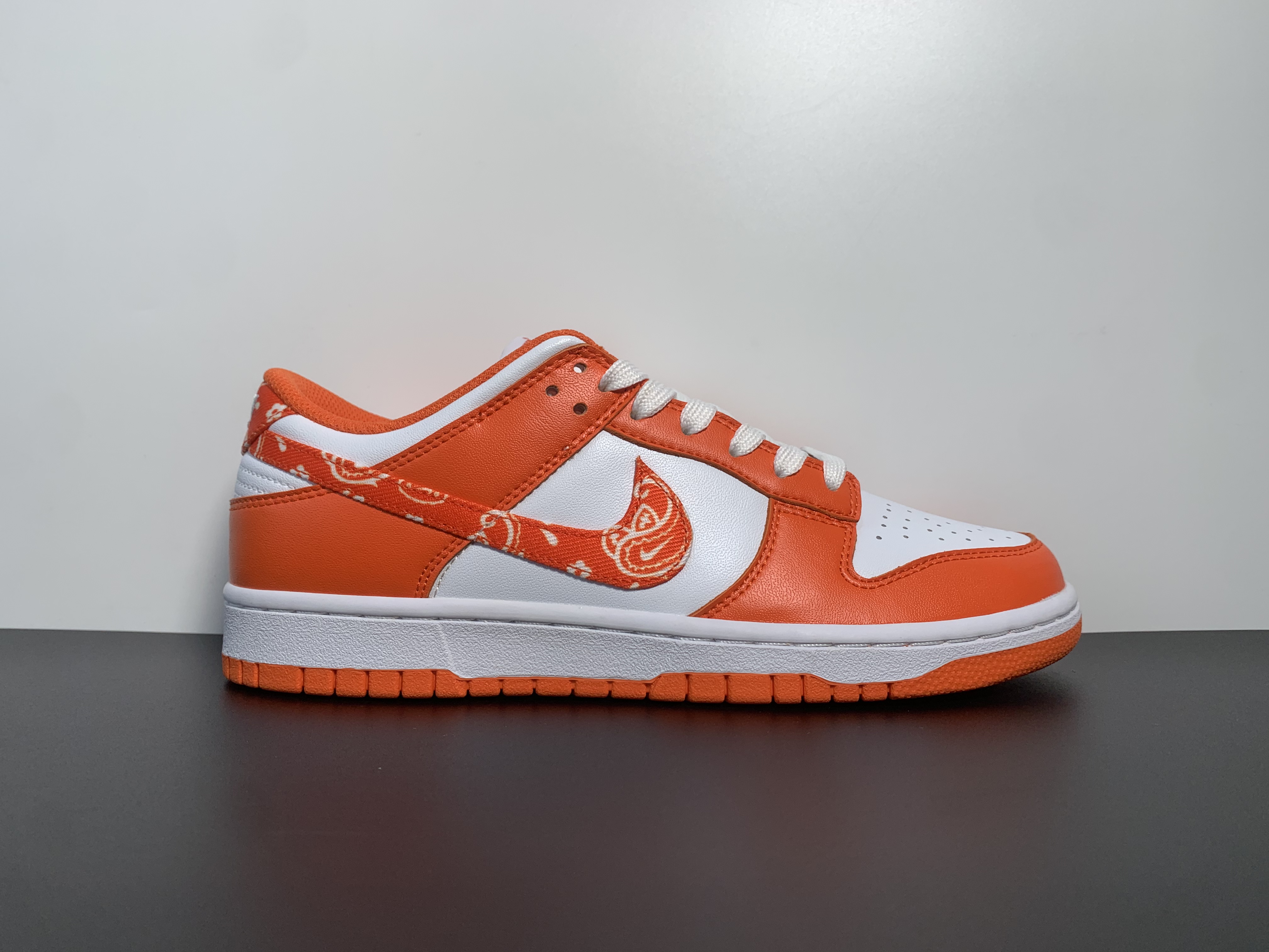 Dunk Low Essential Paisley Pack Orange DH4401-103