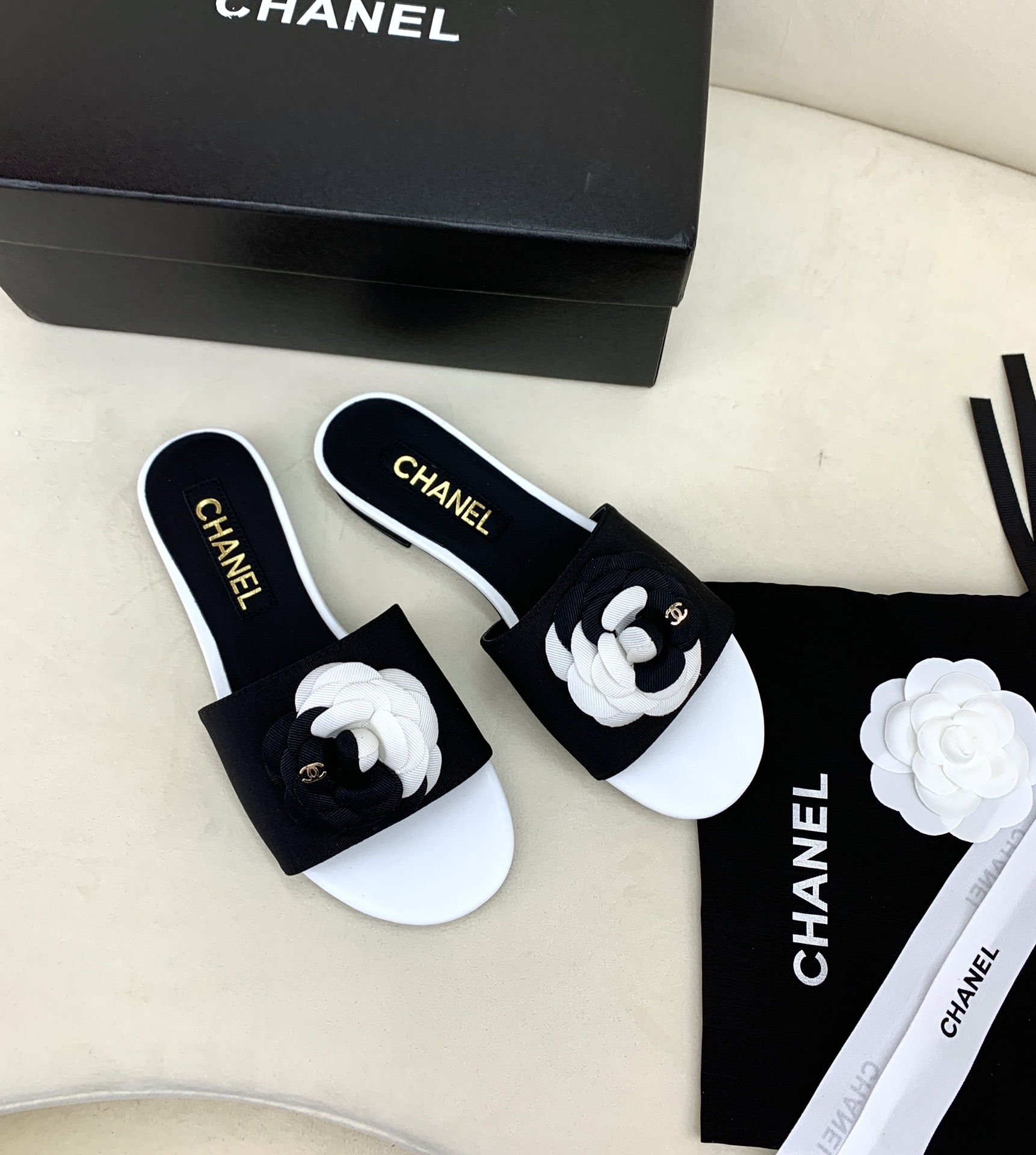CHANLE Heels