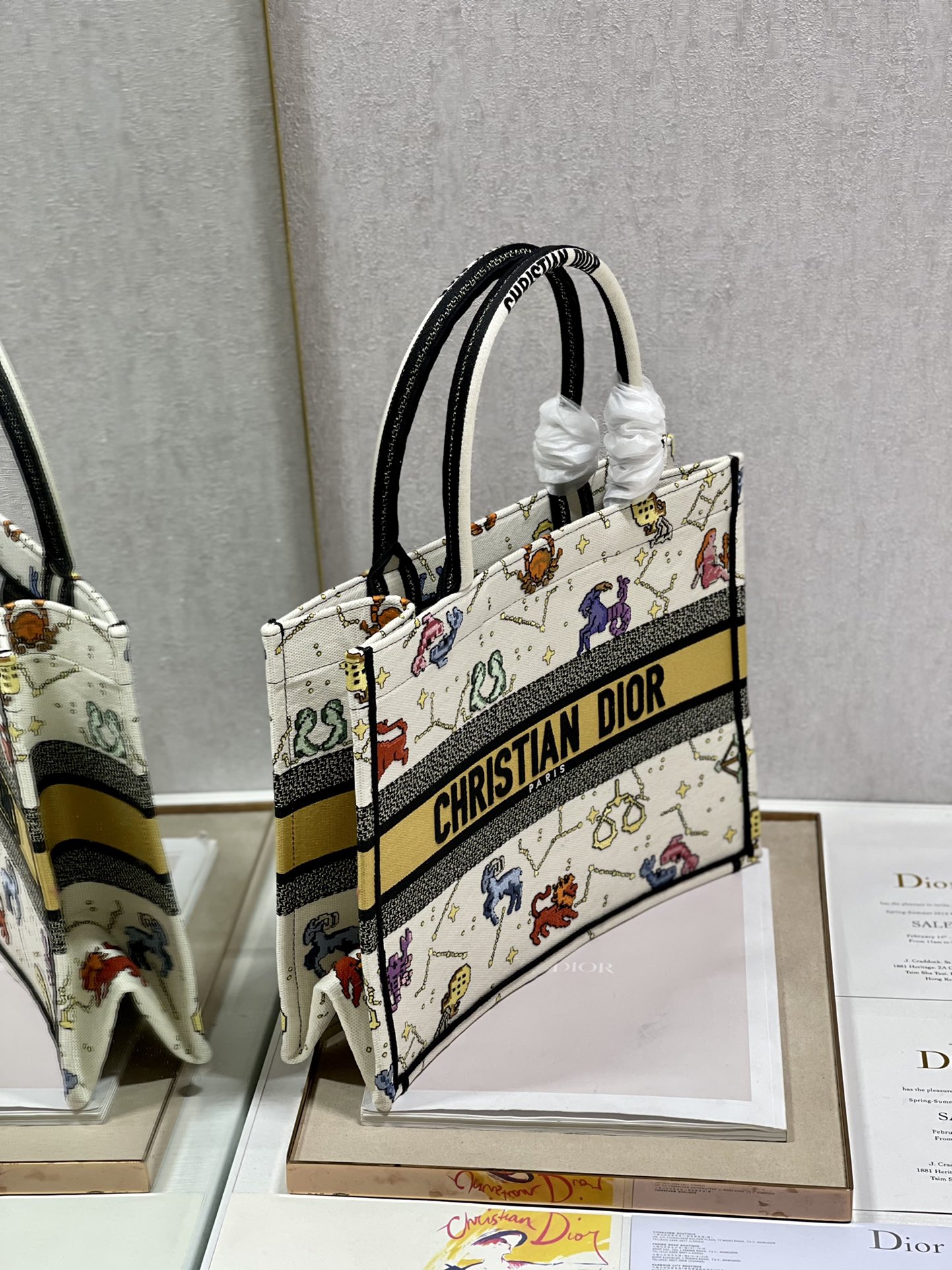 D*or small book tote-36.5cm