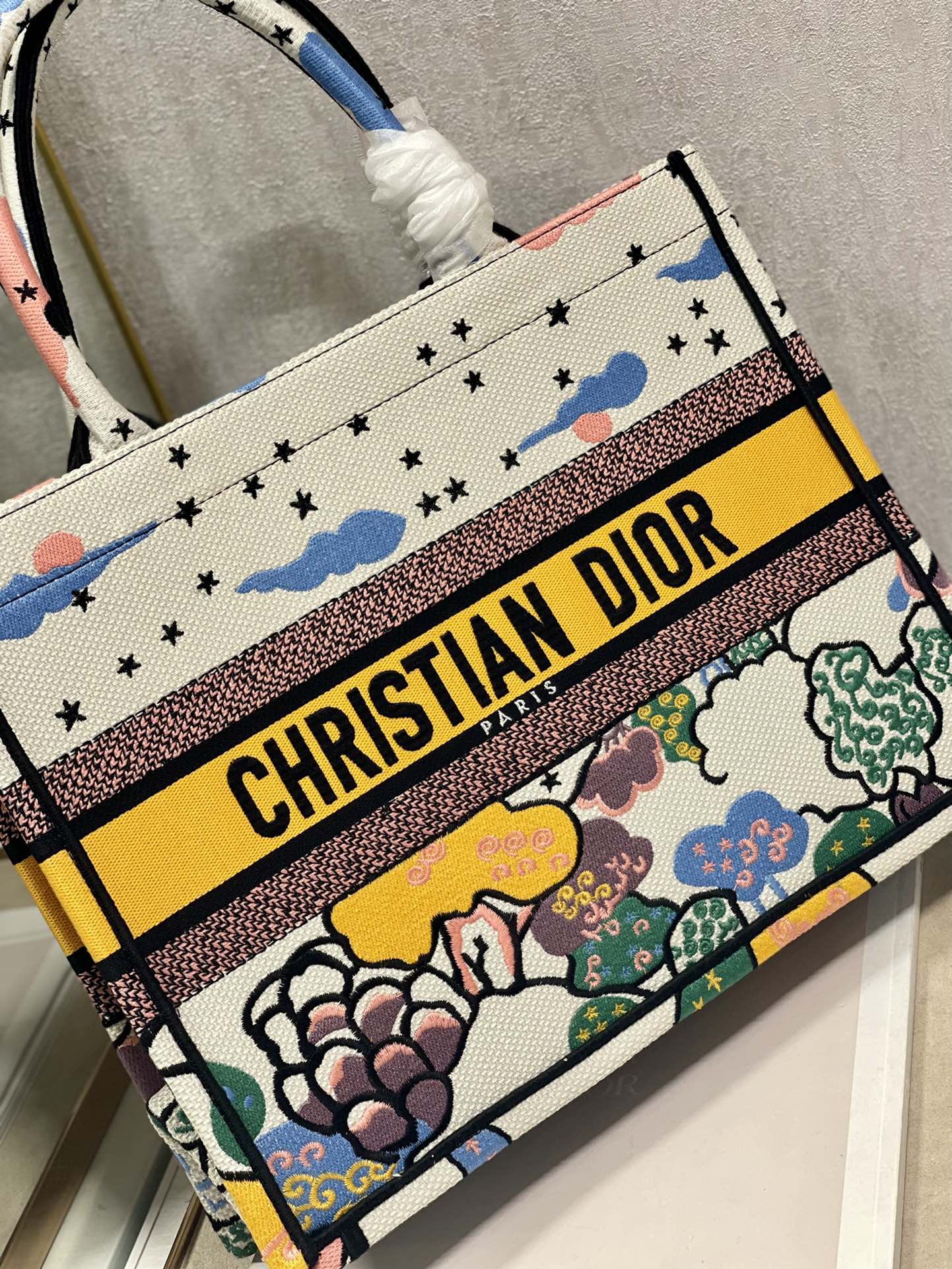 D*or small book tote-36.5cm