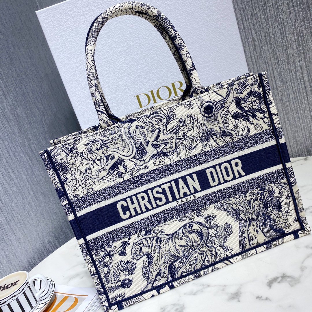 D*or small book tote-36.5cm