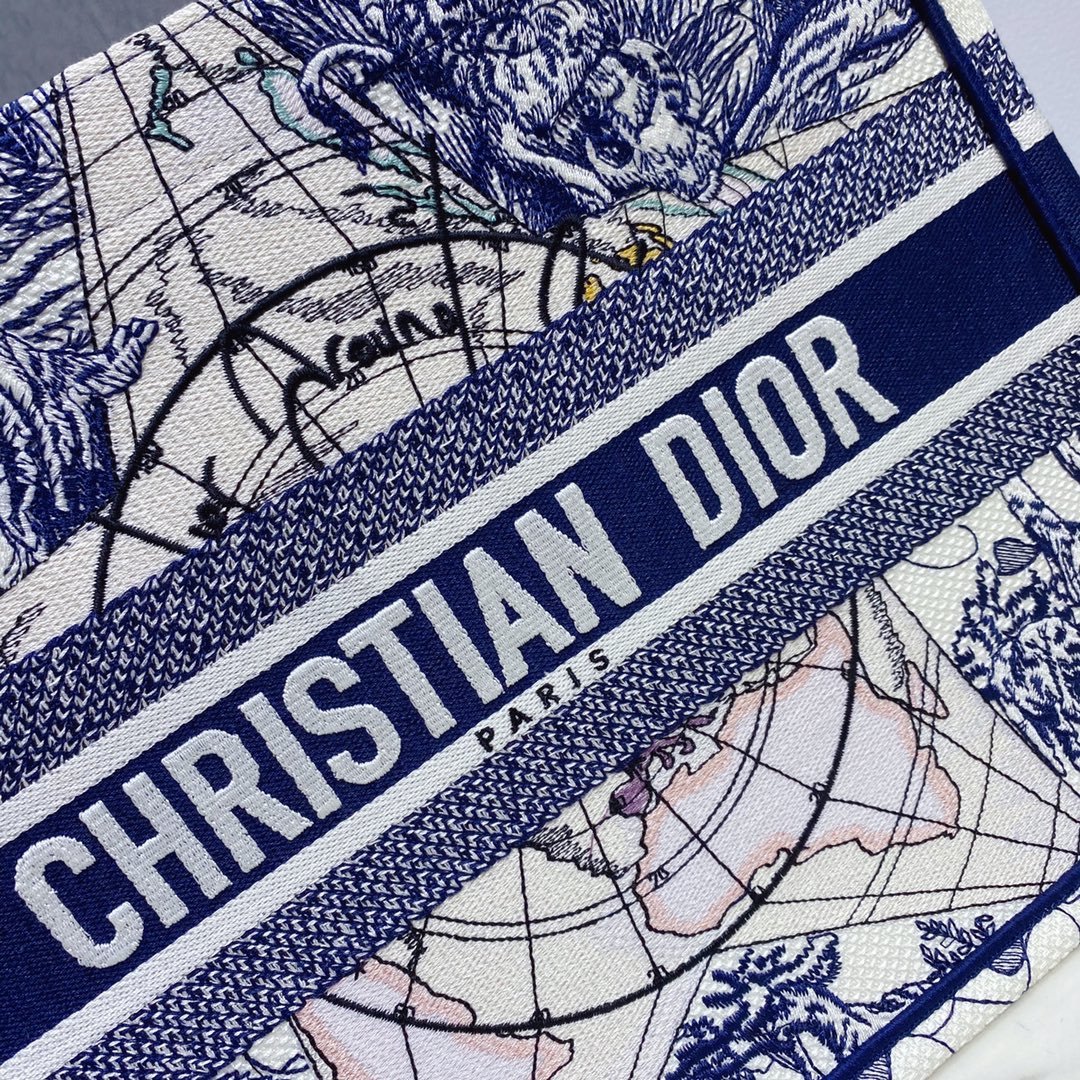 D*or small book tote-36.5cm