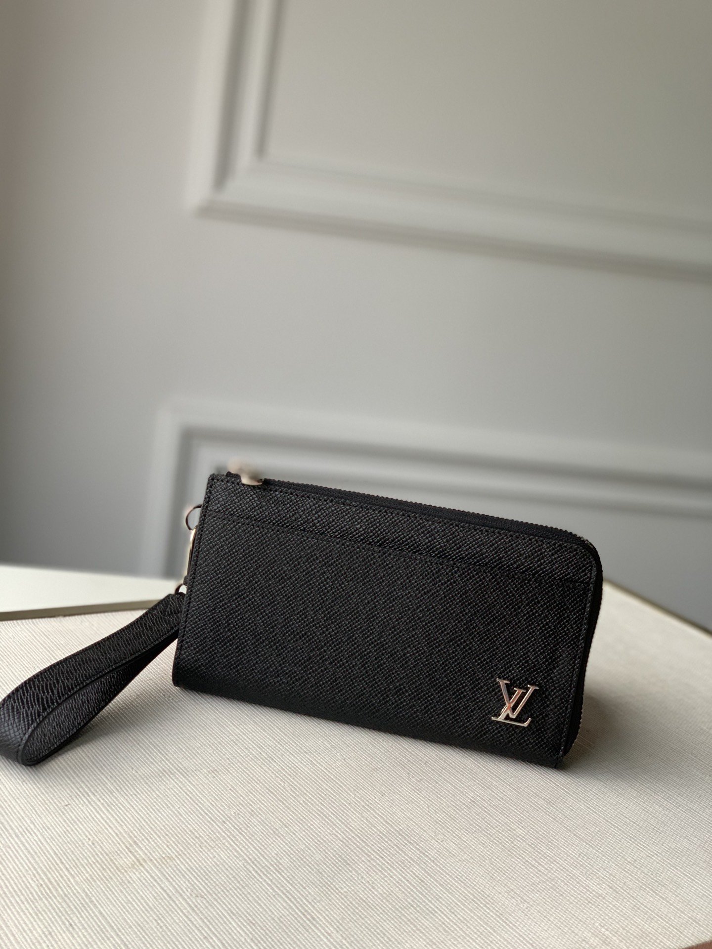 l0*is V*t0n zippy dragonne m69409-19*10cm