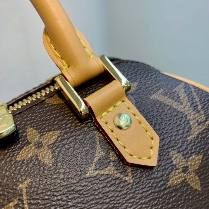 l0*is V*t0n handbags-23*13*14cm