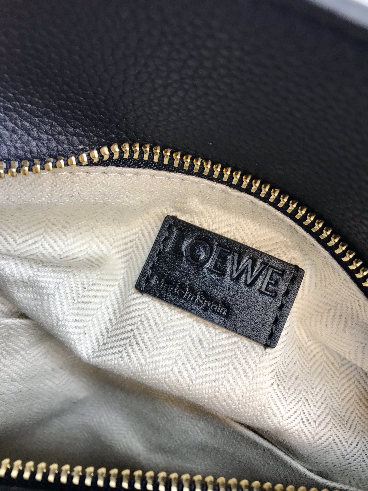 L0ew* puzzle medium bag-29*18*12cm