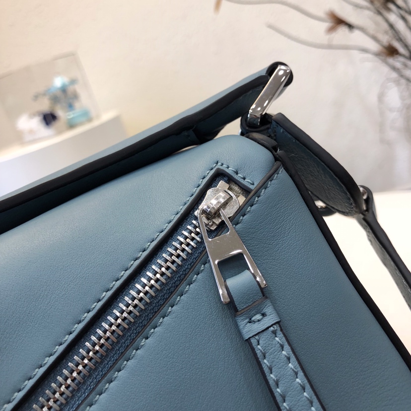 L0ew* puzzle small bag-24*10*14cm