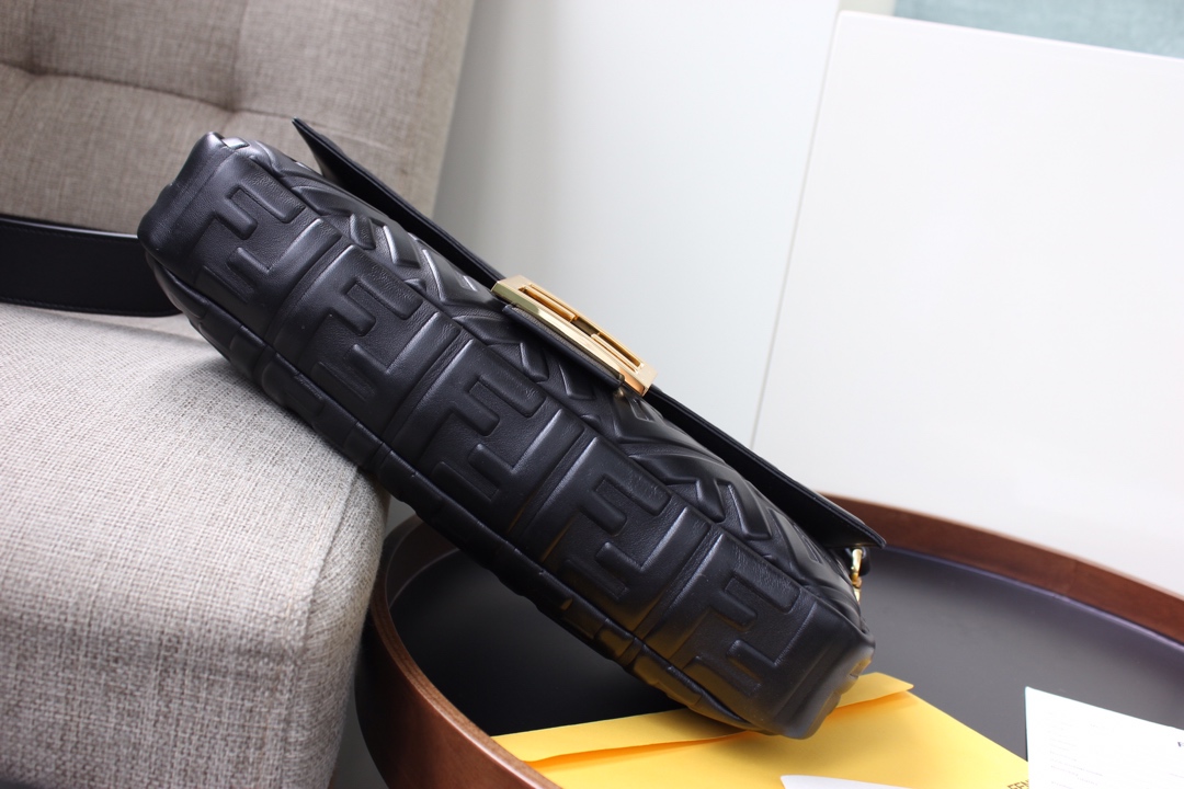 F**di baguette bag