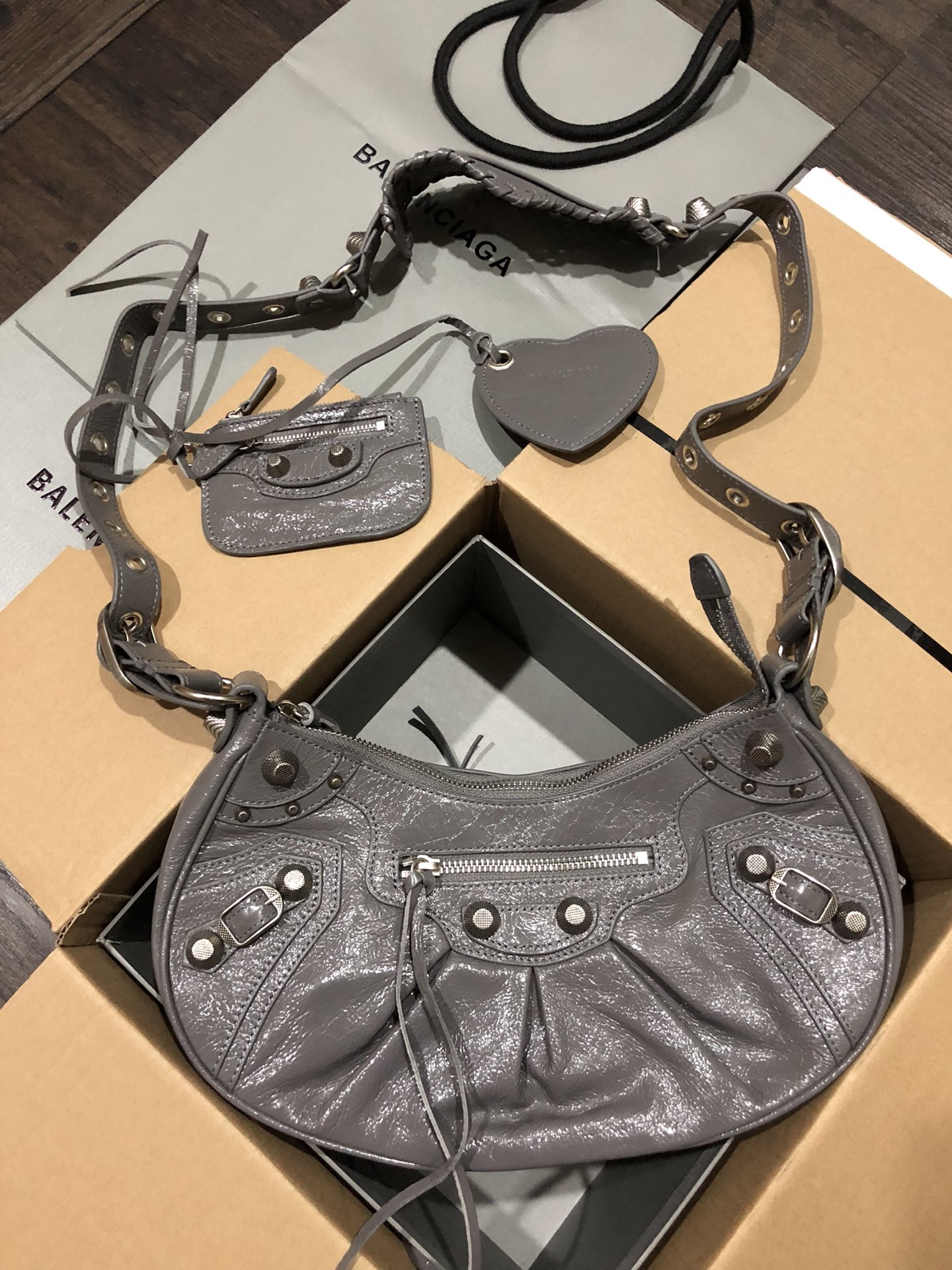 Balenciag Le Cagole Handbags-33*16*8CM