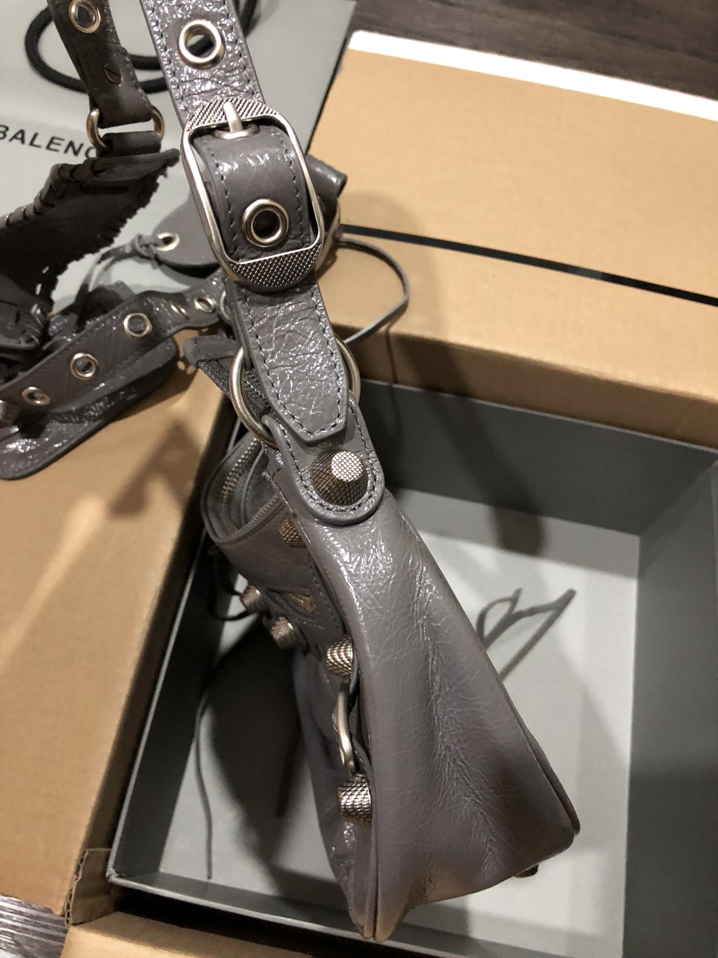 Balenciag Le Cagole Handbags-33*16*8CM