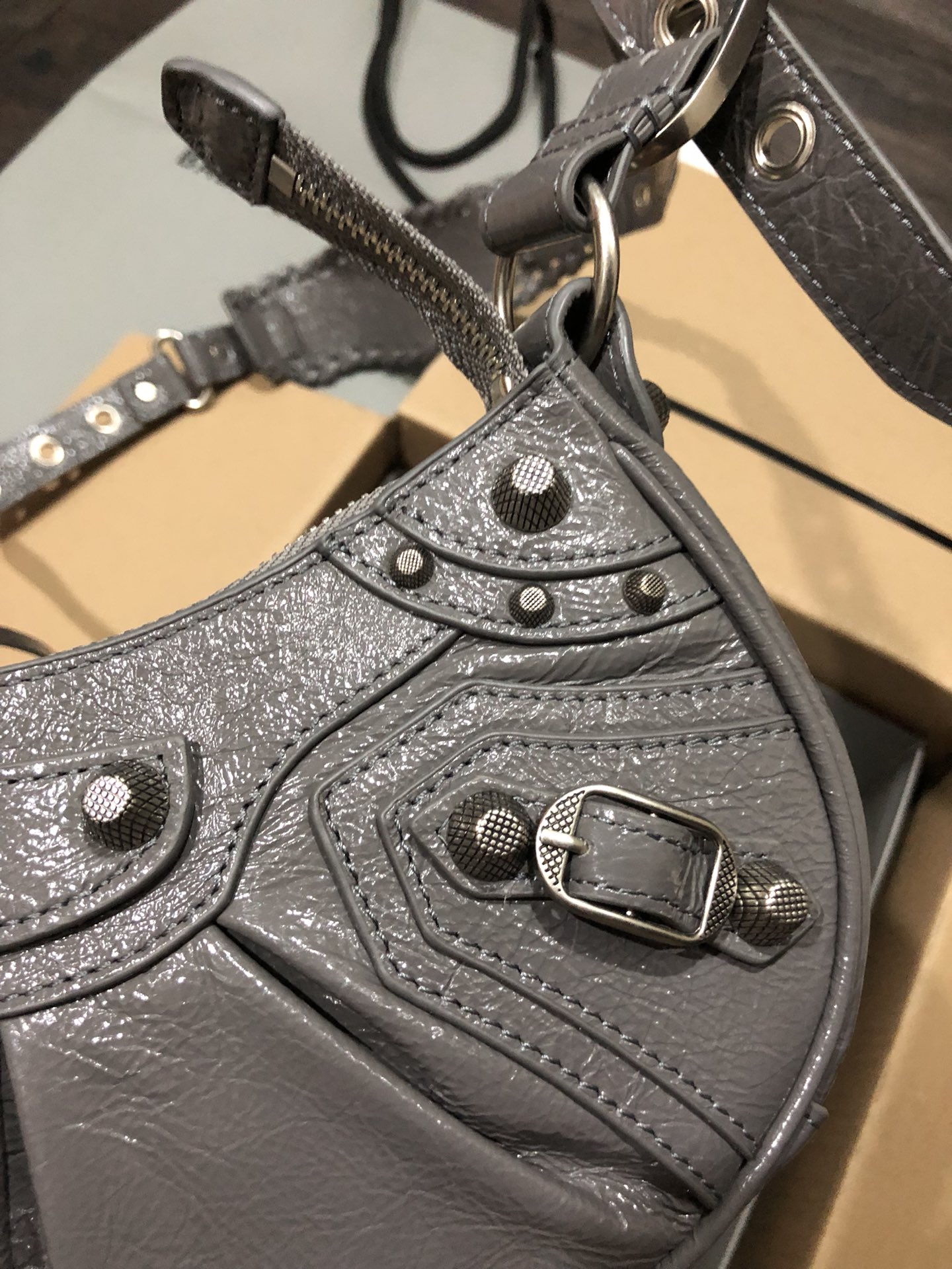 Balenciag Le Cagole Handbags-26*16*10CM