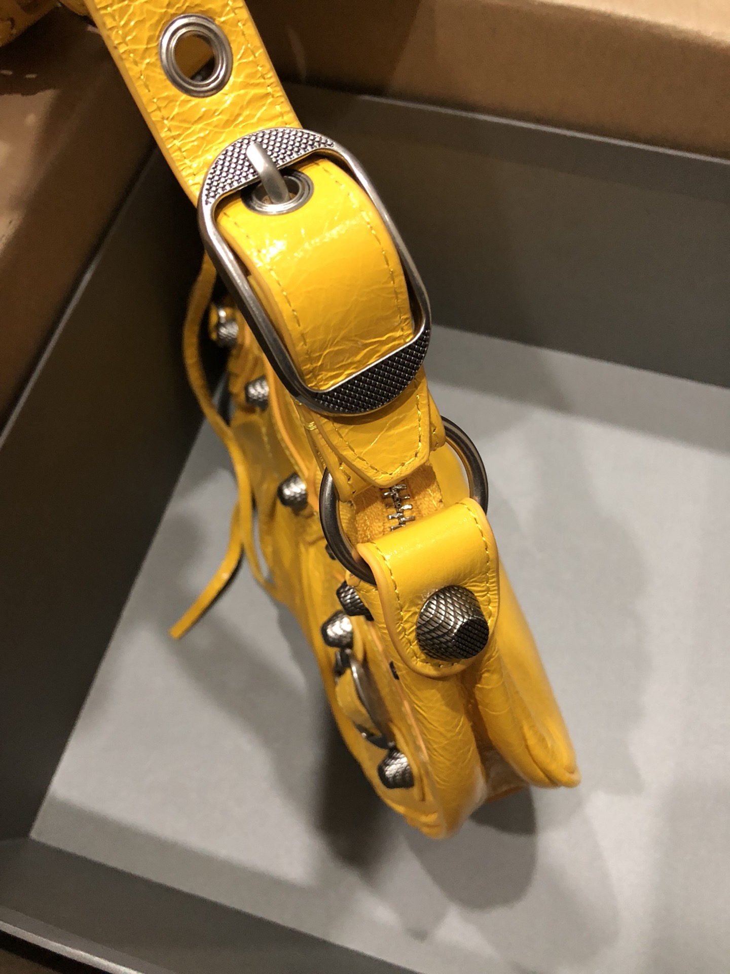 Balenciag Le Cagole Handbags-26*16*10CM
