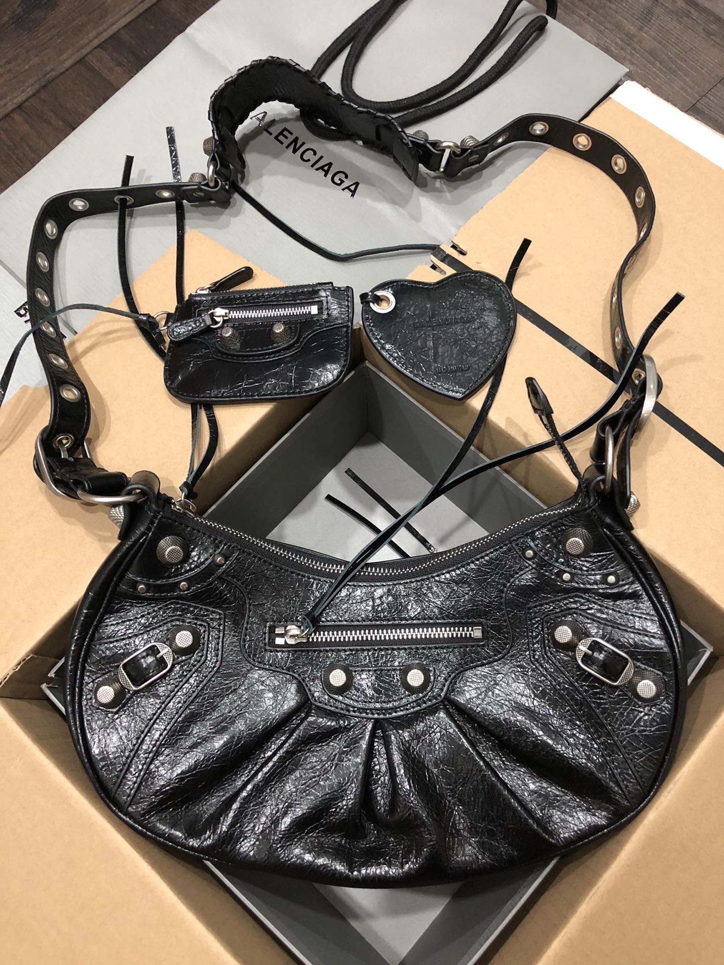 Balenciag Le Cagole Handbags-33*16*8CM