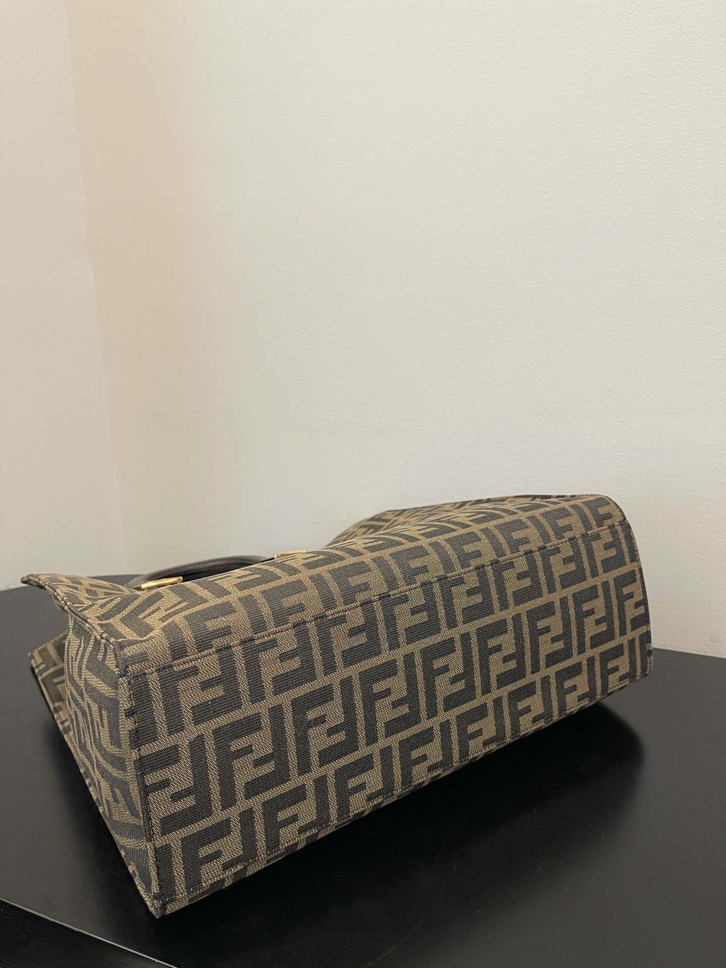 F**di vintage tote-34x13x34cm