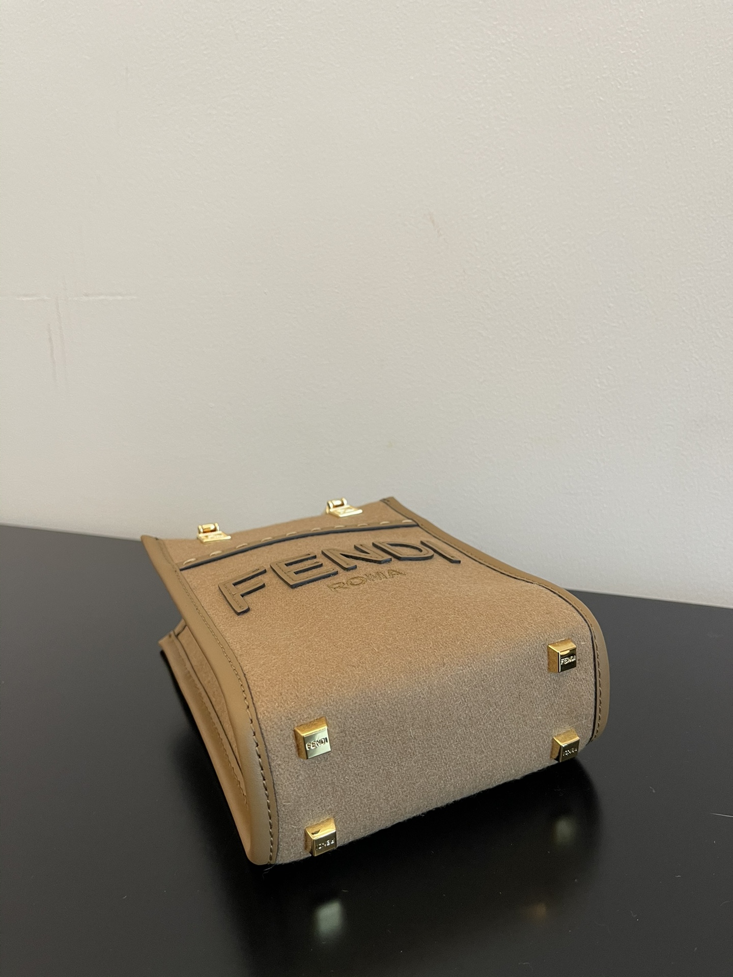 F**di vintage mini tote-13x6.5x18cm