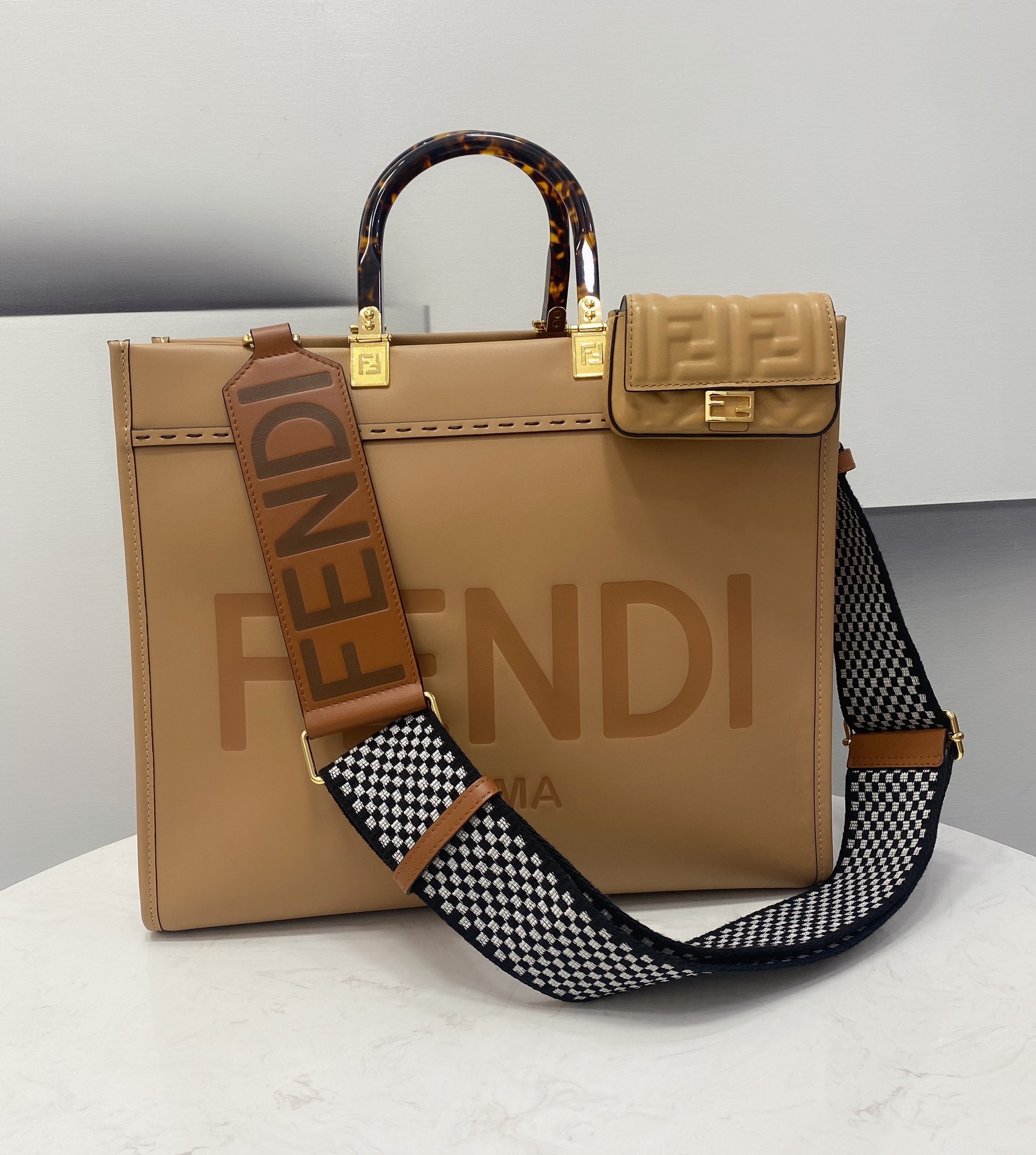 F**di vintage handbags-35x17x31cm