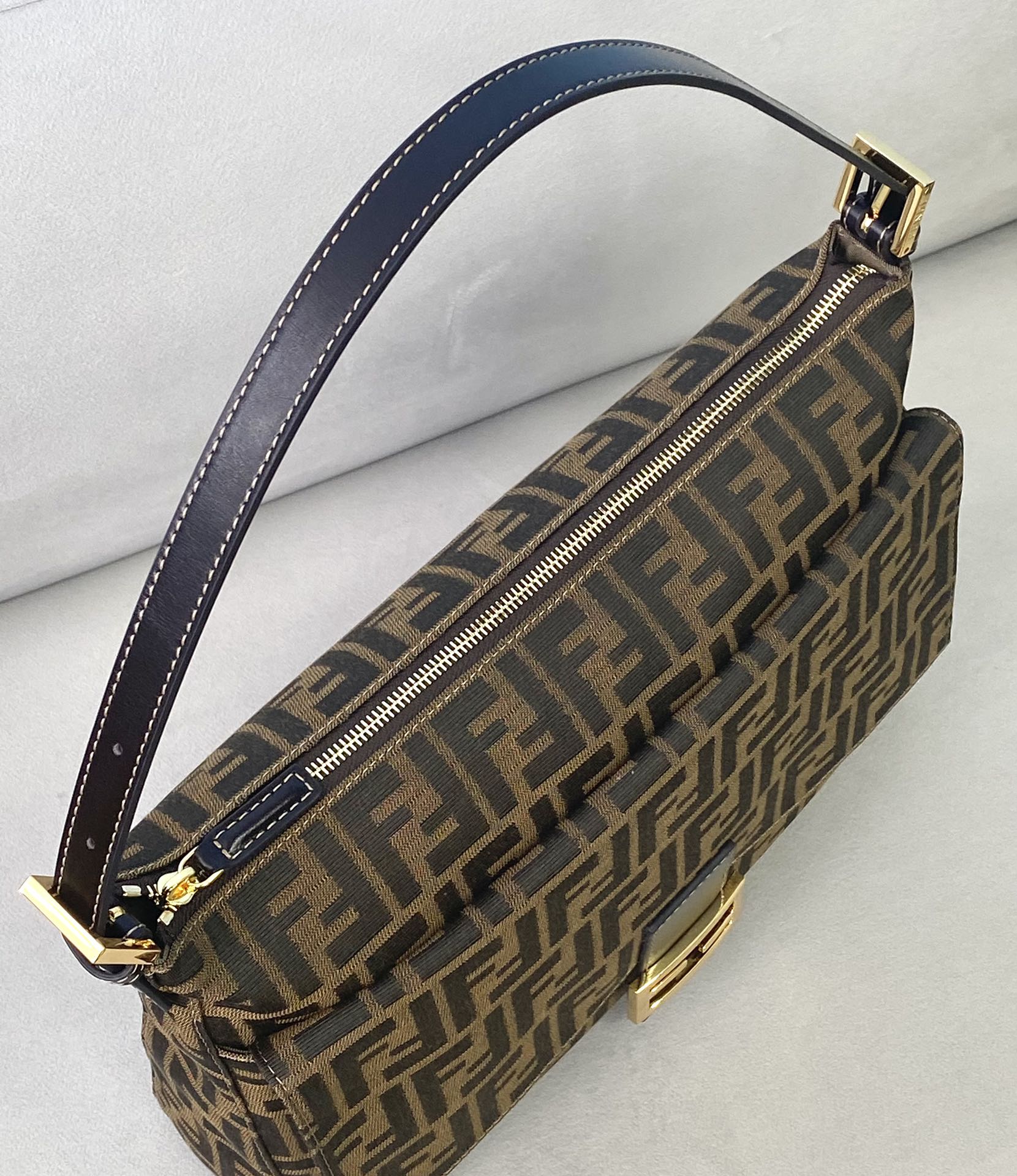 F**di vintage handbags-34×9×26cm