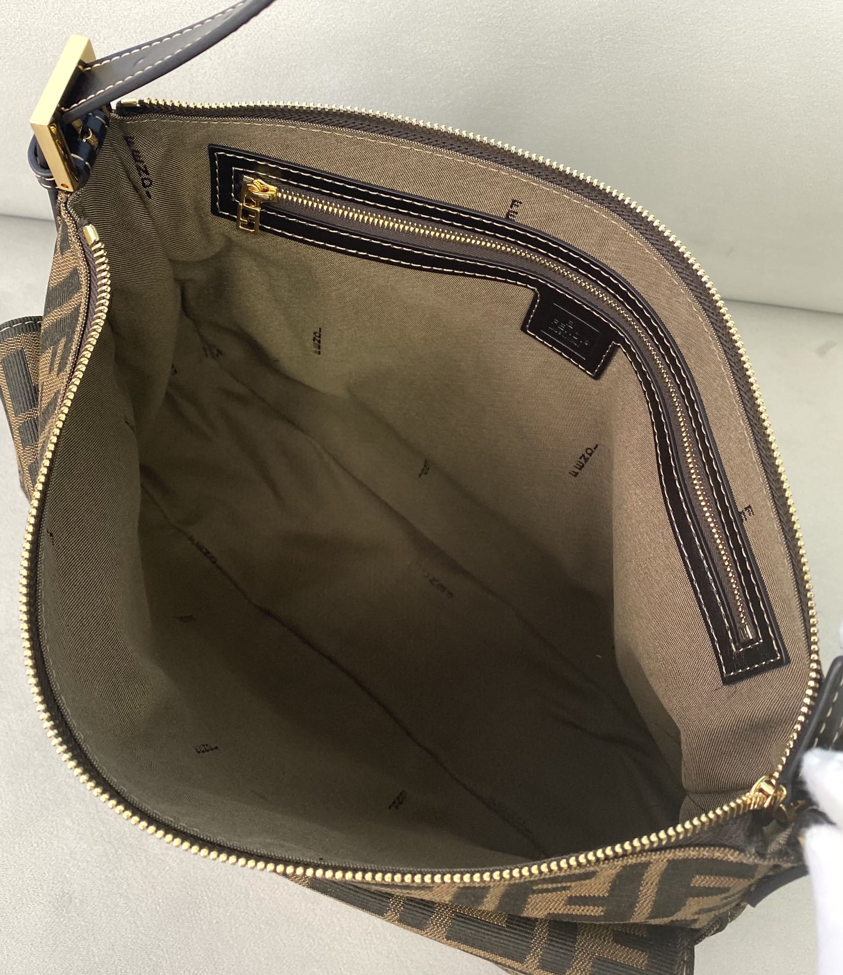 F**di vintage handbags-34×9×26cm