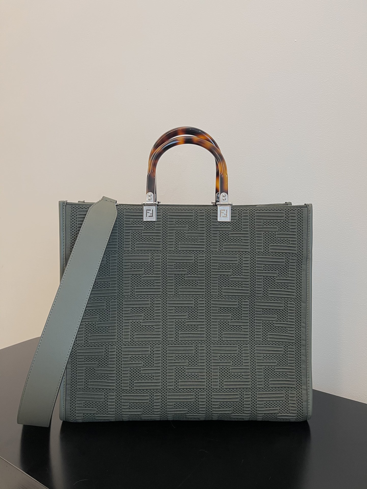 F**di tote-36*17*31cm