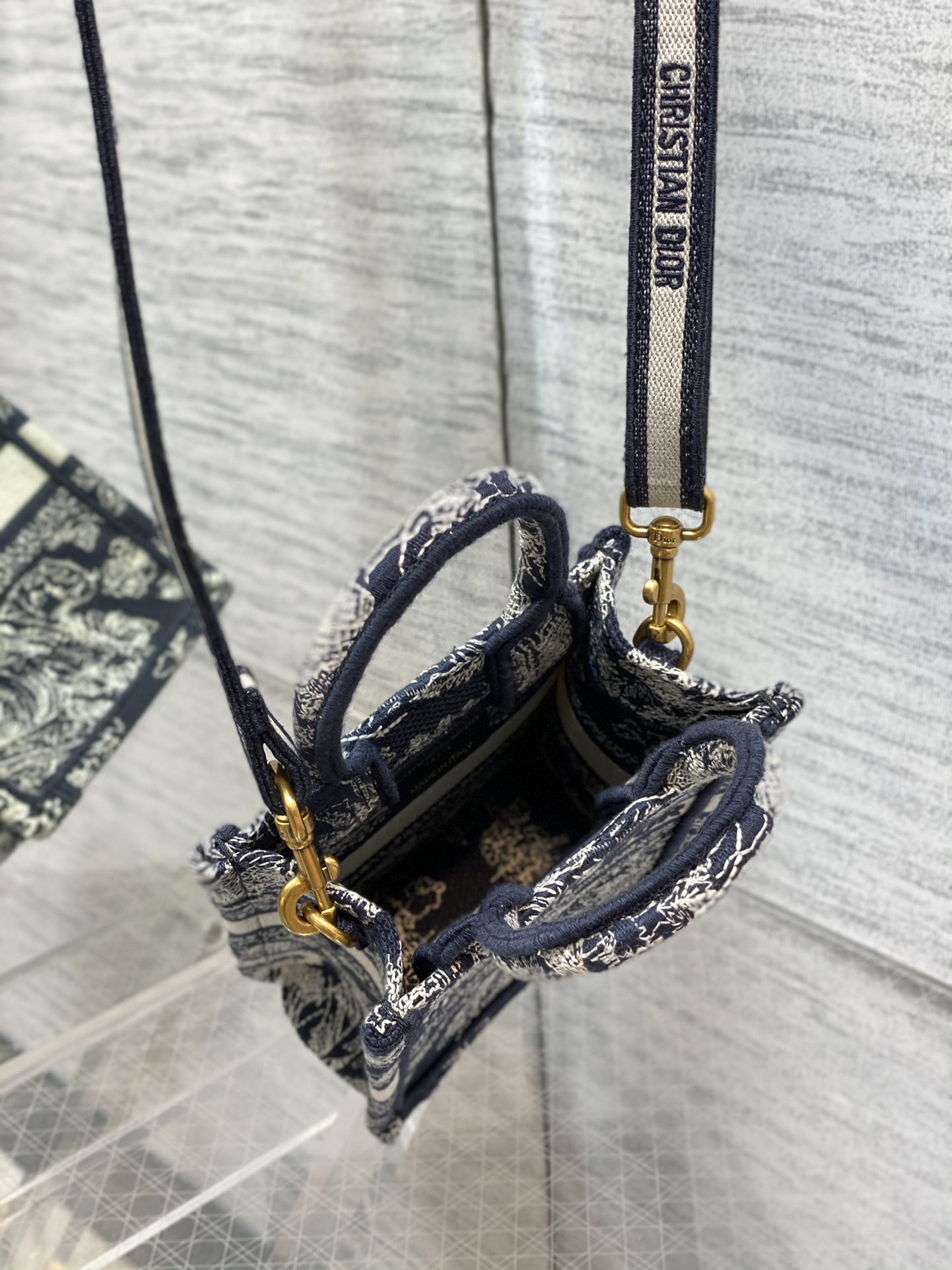 D*or mini book tote-13.5*5*18cm