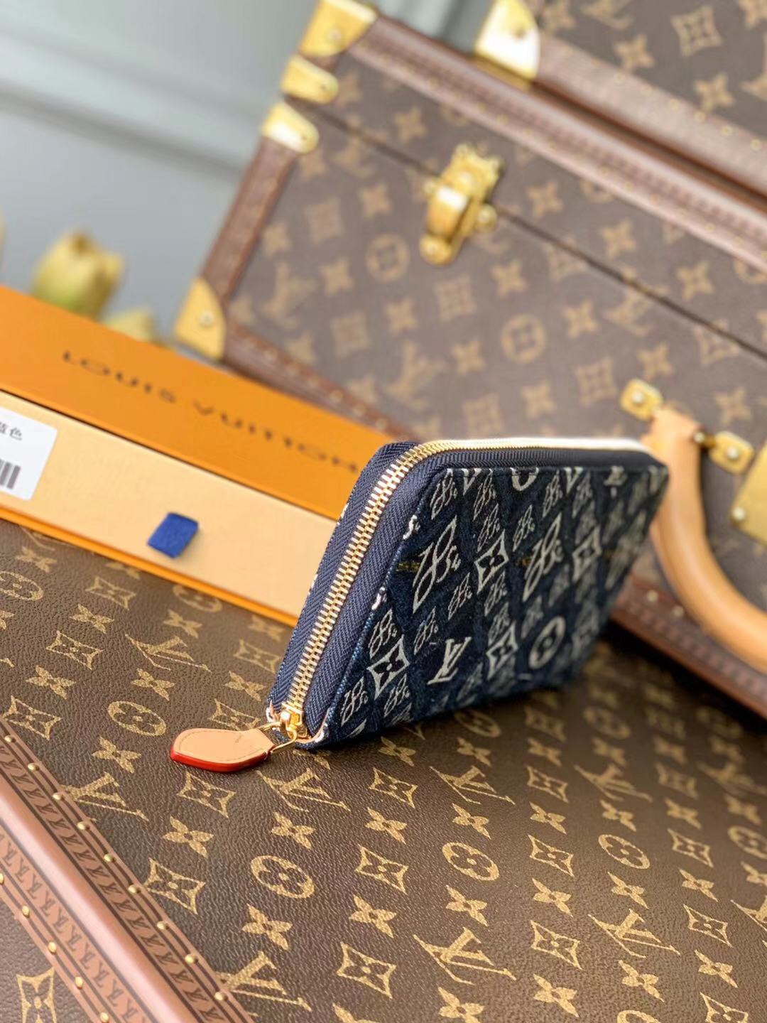 l0*is V*t0n since 1854 zippy wallet m69994-19*10*2cm