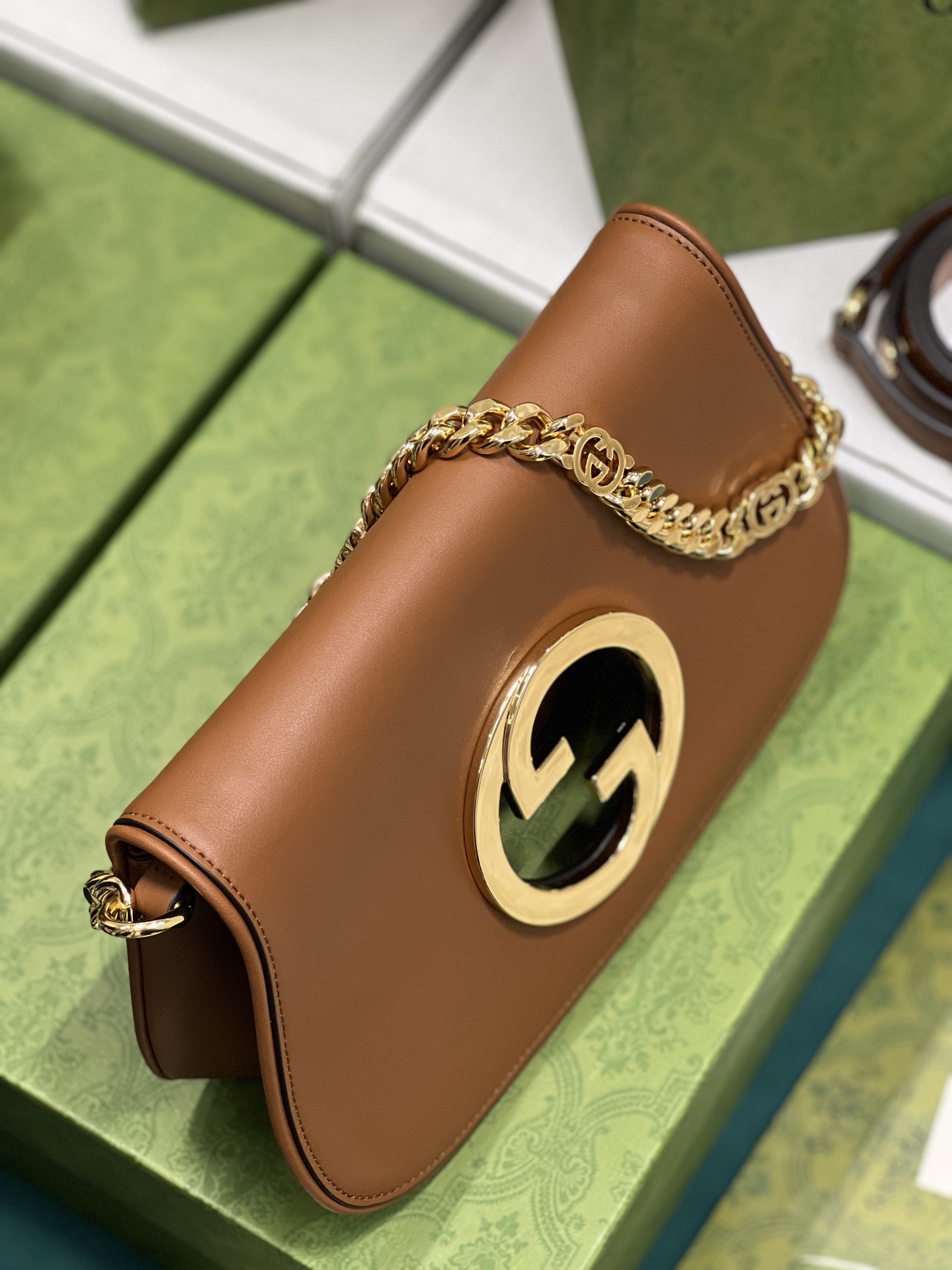 G*u*i blondie shoulder bag-28*16*4cm