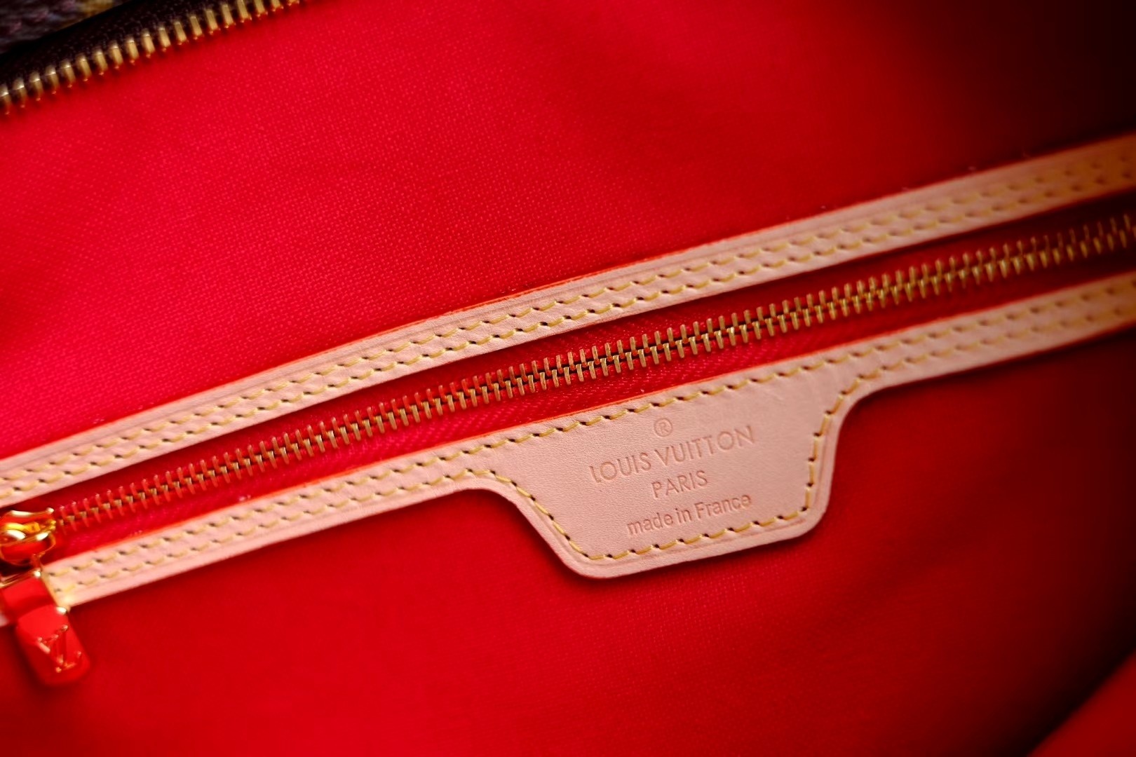 l0*is V*t0n carry it bag-m45199-37*38*3cm