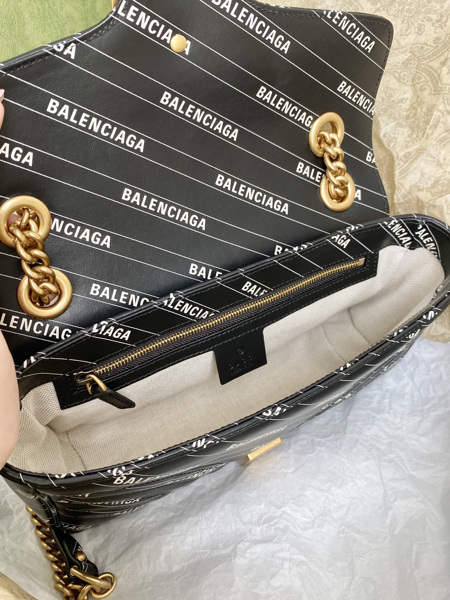 G*u*i&ba*len*cia*ga marmont bag-26*15*7cm