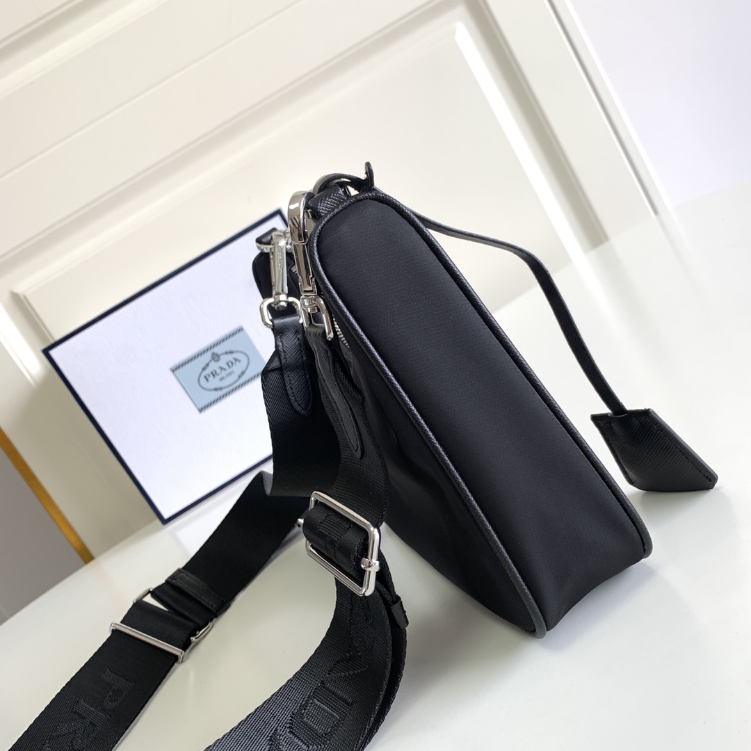 Pra*a 1bh204 nylon hobo bag-22*12*5cm