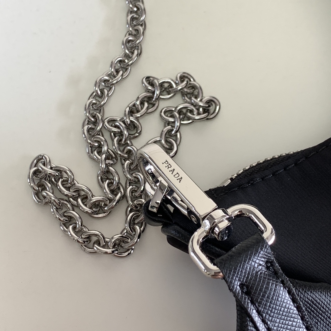 Pra*a 1bh204 nylon hobo bag-22*12*5cm