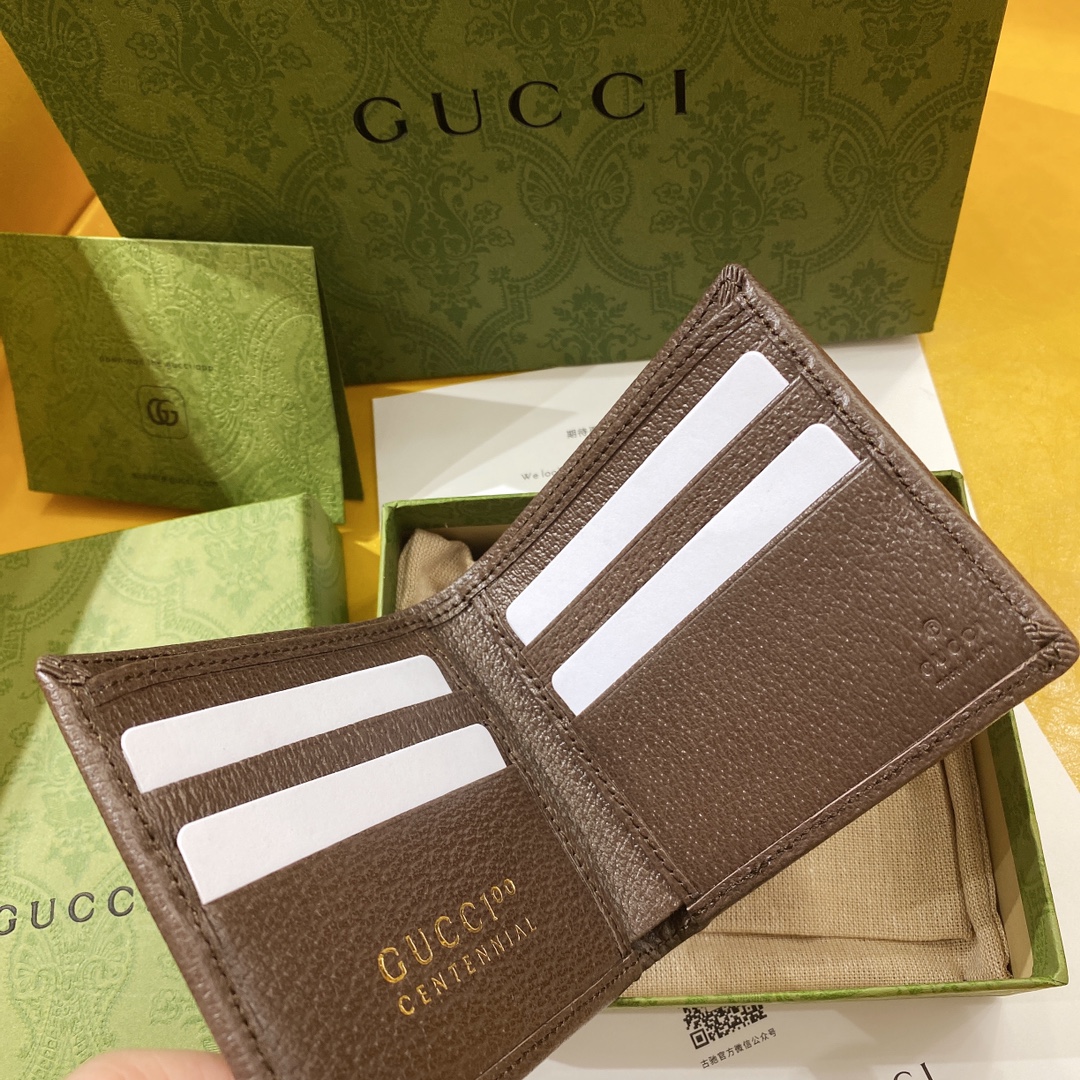 G*u*i wallet-11*9cm