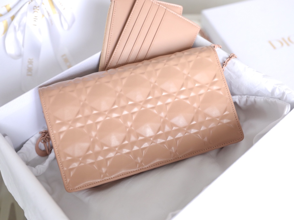 D*or wallet on chain-21.5*11.5*3cm