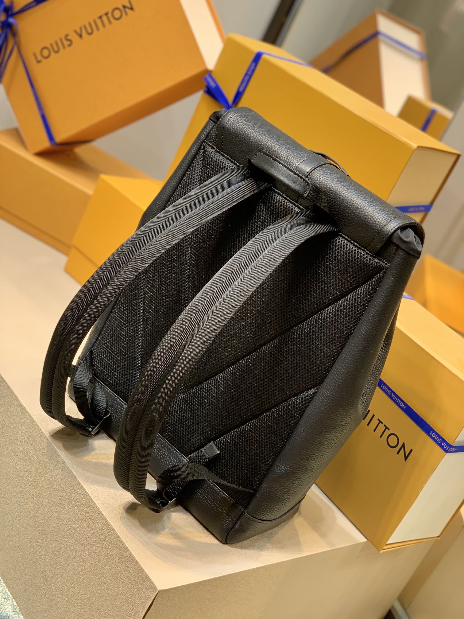 l0*is V*t0n christopher backpack-30*42*17cm