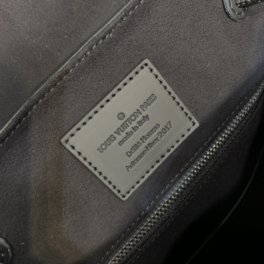 l0*is v*t0n S*p*ebackpack-m41379-34*13*47cm