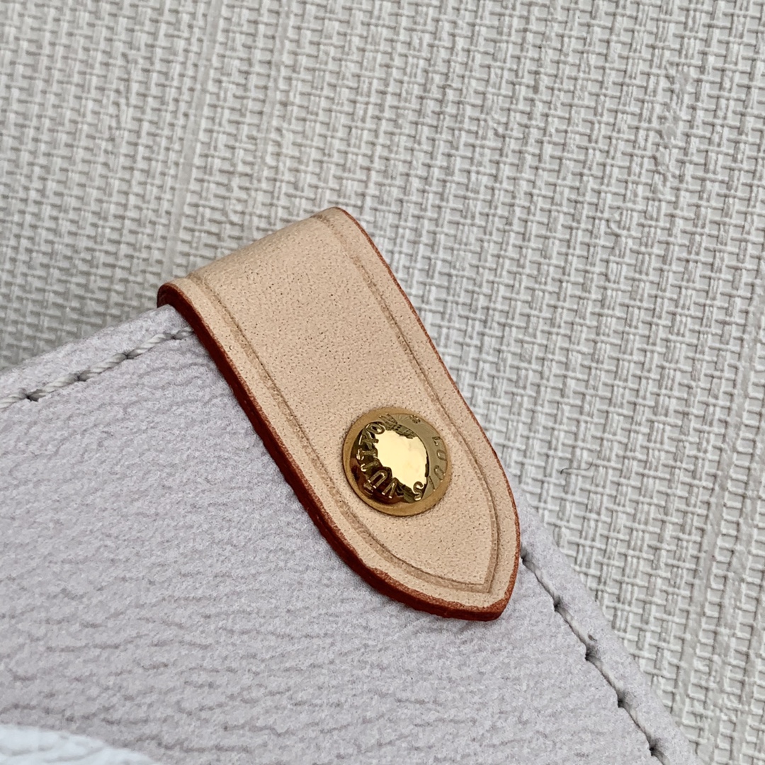 l0*is V*t0n by the pooll onthego handbag-35*27*14cm