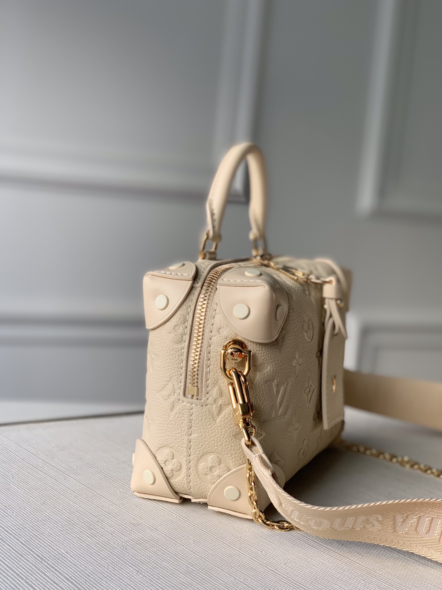 l0*is V*t0n petite malle souple-20x12x9.5cm