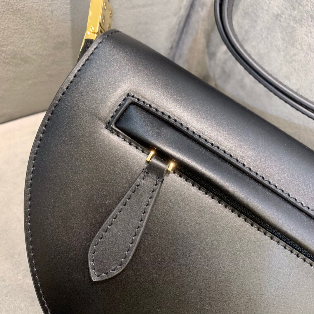 B**rry olympia bag-26x5.4x15cm