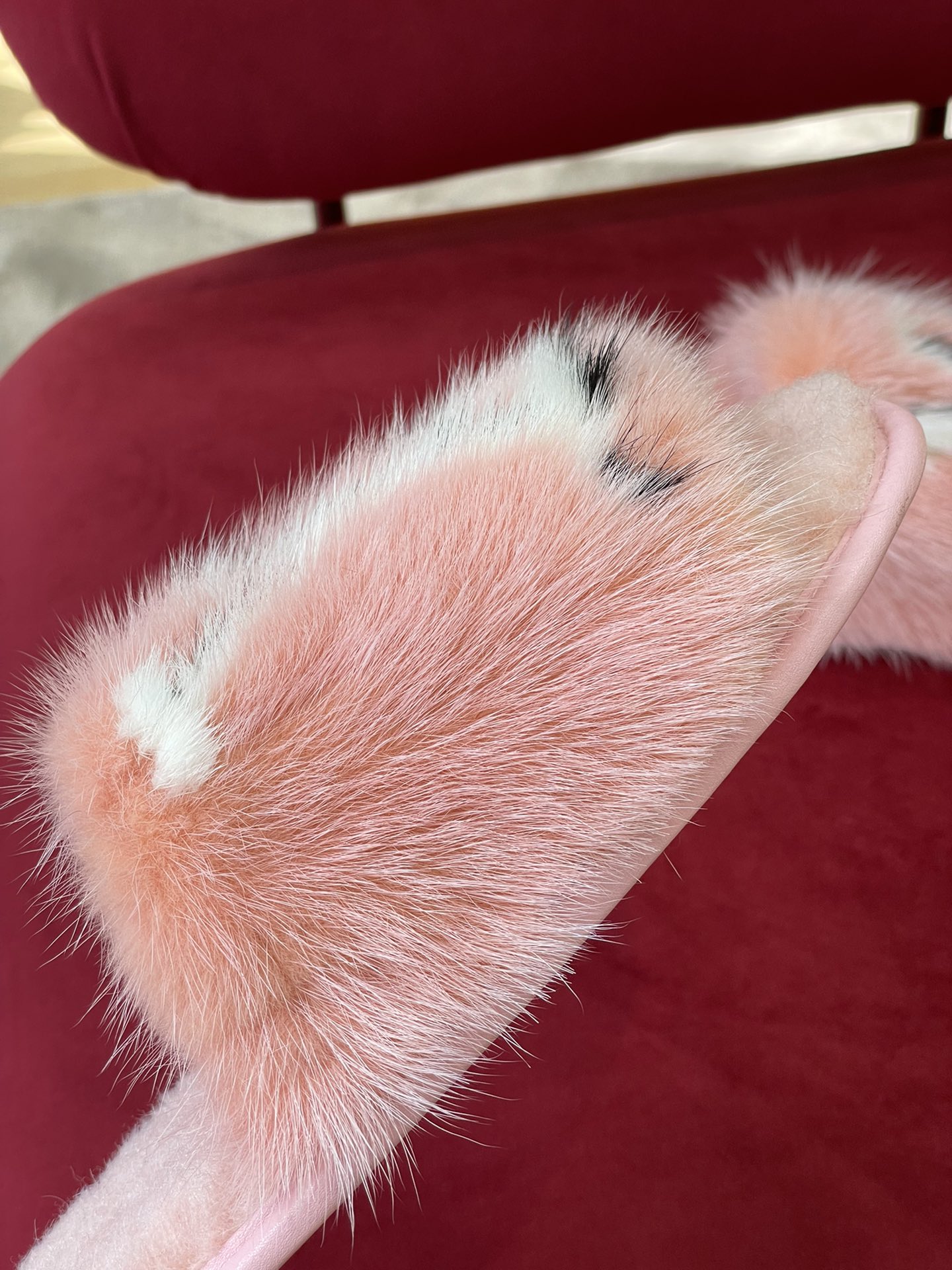 l0*is V*t0n sandals