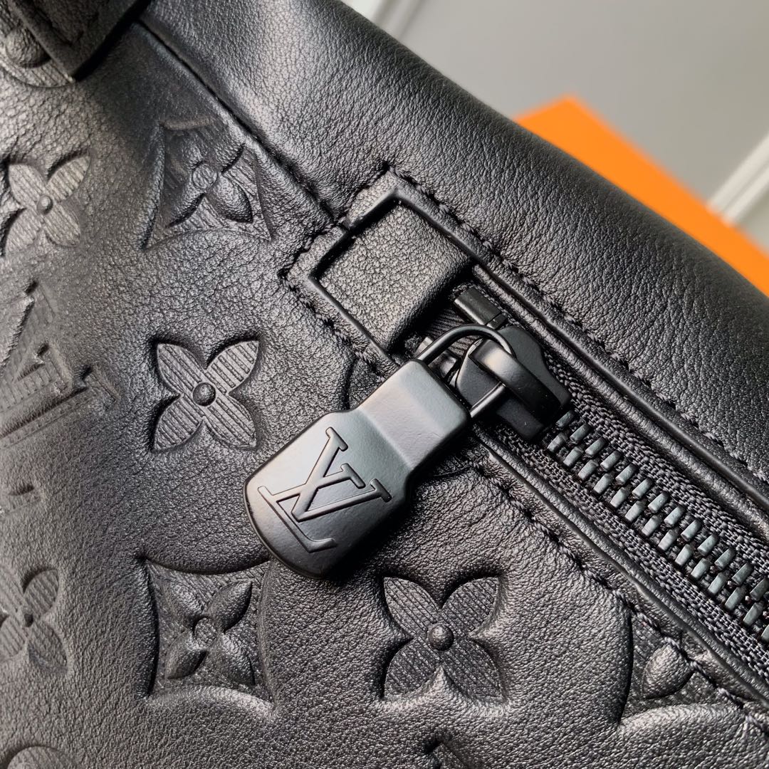 l0*is V*t0n discovery bumbag-47*20*9cm