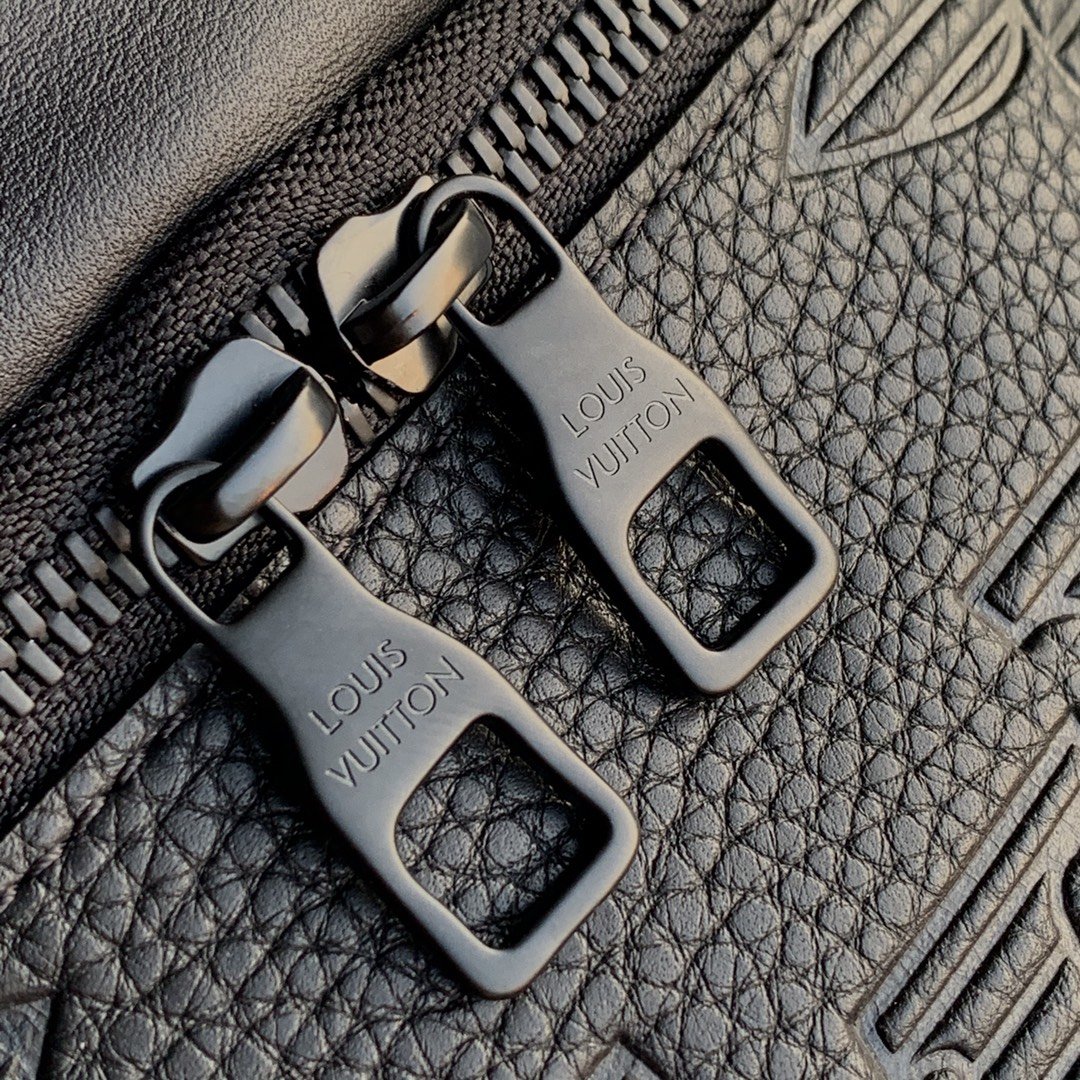 l0*is V*t0n discovery bumbag-47*20*9cm
