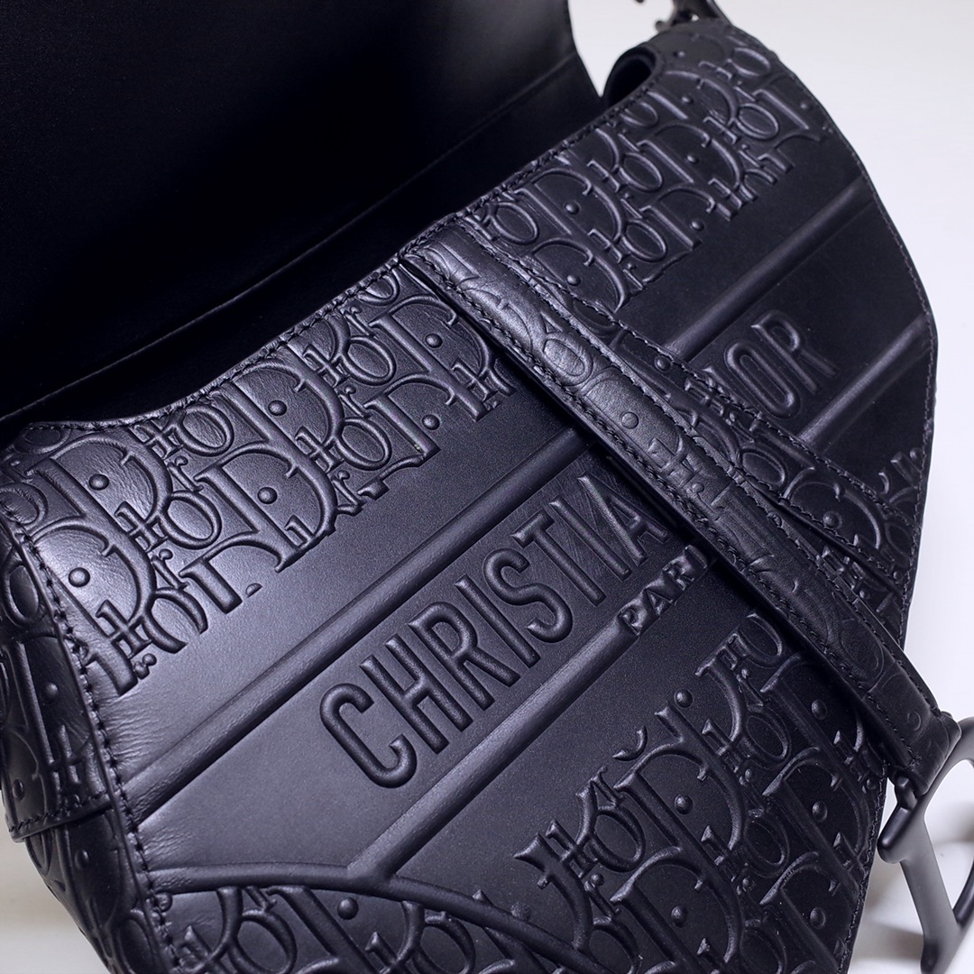 D*or oblique bag-25.5*20*6.5cm