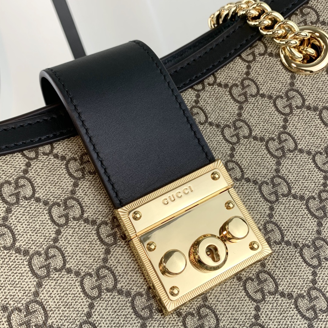 G*u*i padlock bag-35x23x14cm