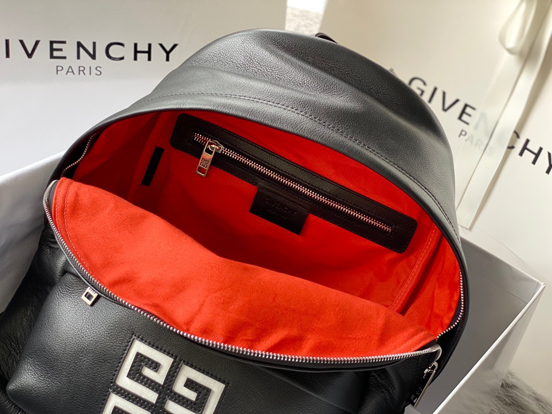 G1uenchy backpack-28x40x15cm