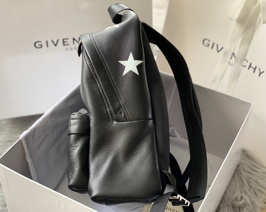 G1uenchy backpack-28x40x15cm