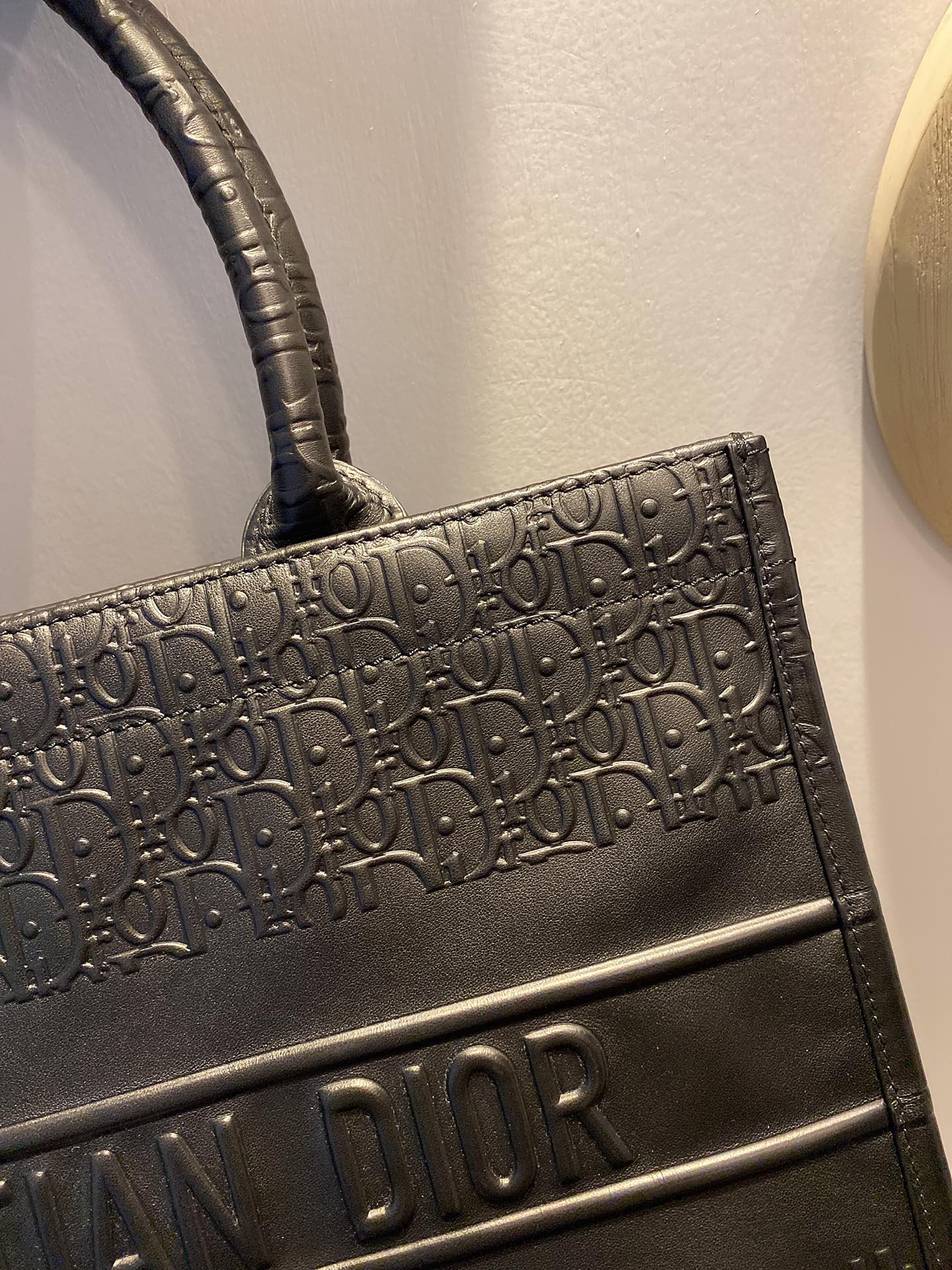 D*or small book tote-36.5cm