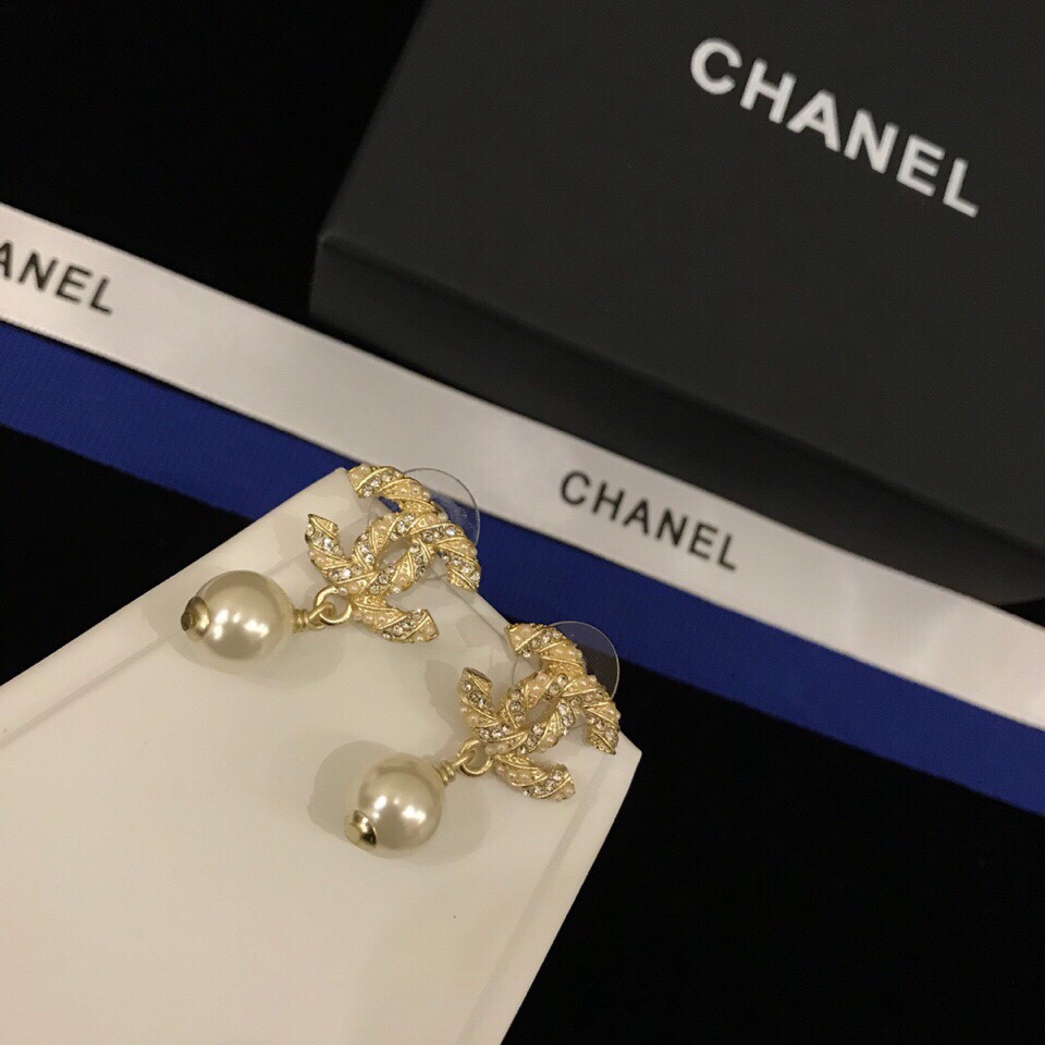Ch@nel Earring