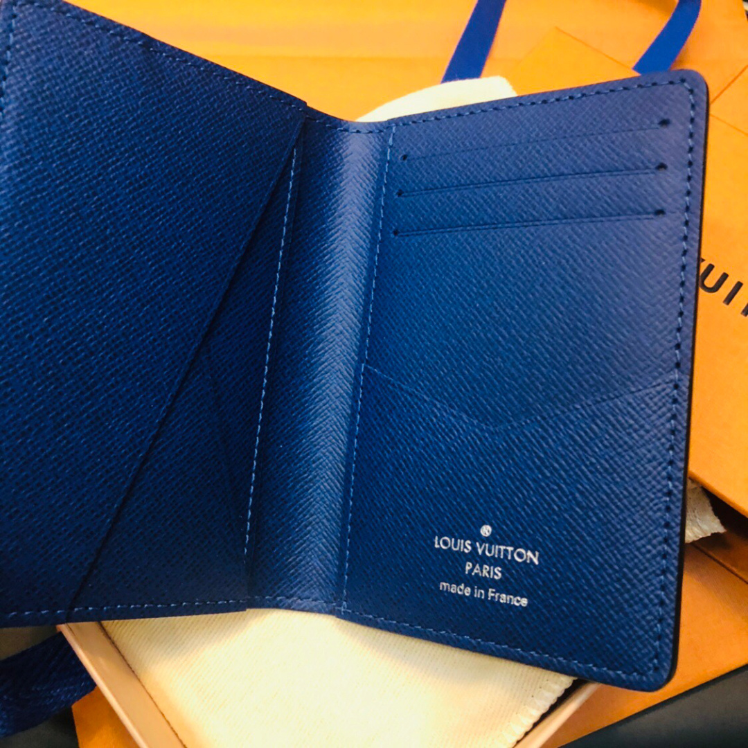 l0*is V*t0n wallet-11*8.5*2cm