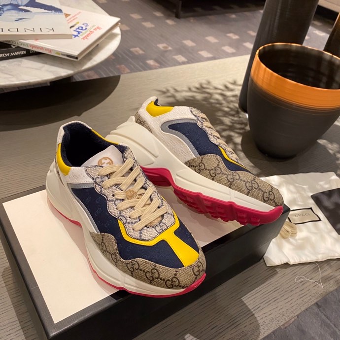 G*u*i sports shoes