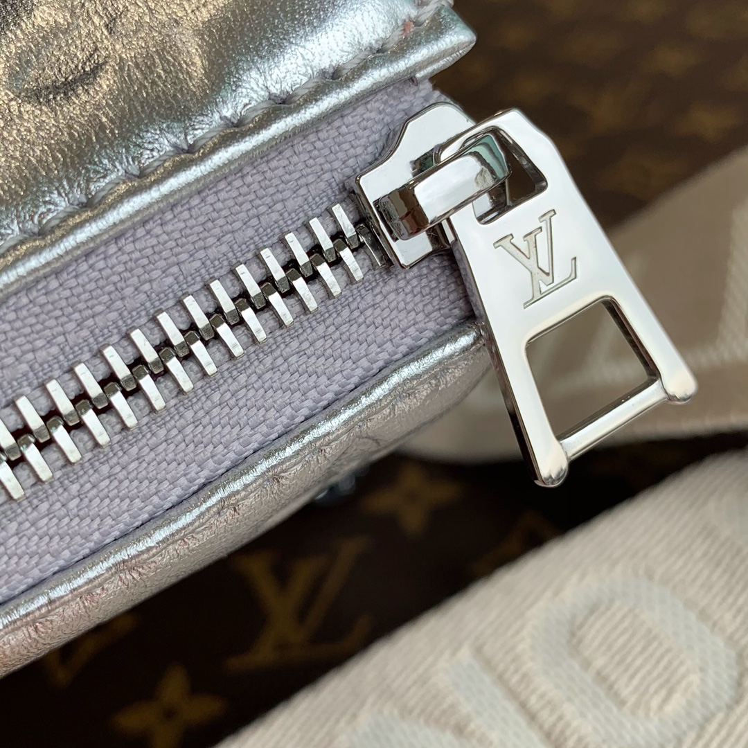l0*is V*t0n coussin handbags-26*20*12cm